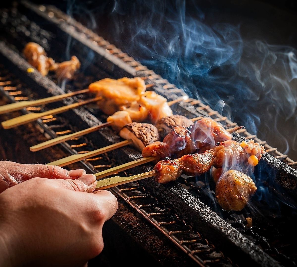 Charcoal grilled yakitori prepared by a professional.It's sure to be a blissful treat!