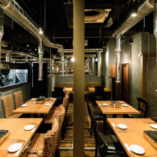 モダンな雰囲気の店内