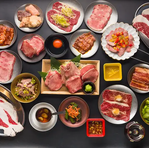 自慢の牛タンや和牛極上肉、新鮮なホルモンなどが食べ放題！