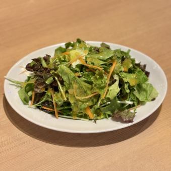 人参ドレッシングのグリーンサラダ