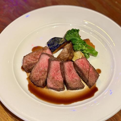 秋田県産 かづの短角和牛の赤身ステーキ