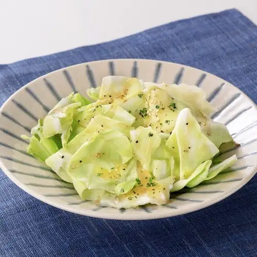 やみつき塩キャベツ