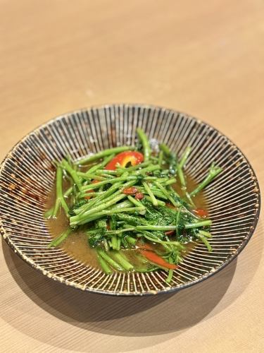 空心菜のトチオソース炒め