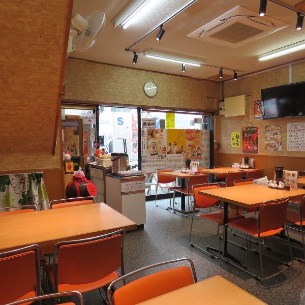 We have many tables for 4 people that can seat from 1 person.You can sit comfortably so you can eat with confidence.Drink a little on the way home from work, eat quickly and go home → You can enjoy such classic and ultimate happiness ♪ Ideal for everyday use.One person and two people are welcome!
