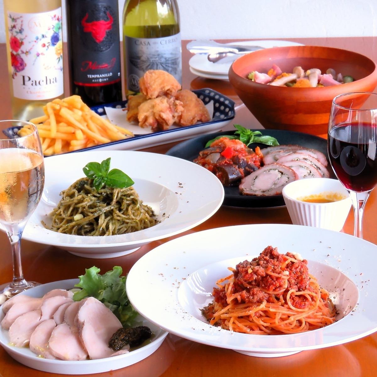 和食から洋食まで様々なメニューを揃えております！