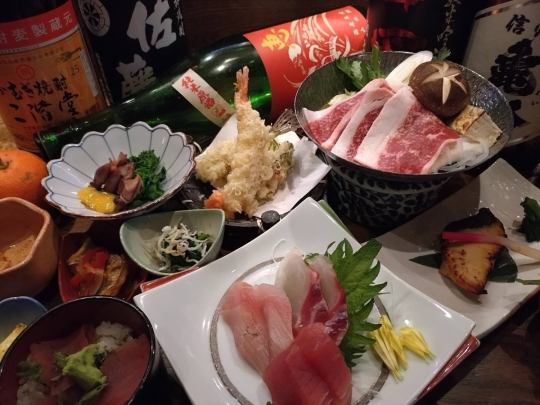 Celebrate a big catch! 33-ya (Sazan-ya) course with 2 hours of all-you-can-drink!! 8 dishes total: 5,000 yen (tax included)