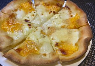 クアトロフォルマッジ