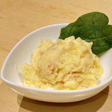 手作りマヨネーズ使用！あご出汁かおるポテトサラダ