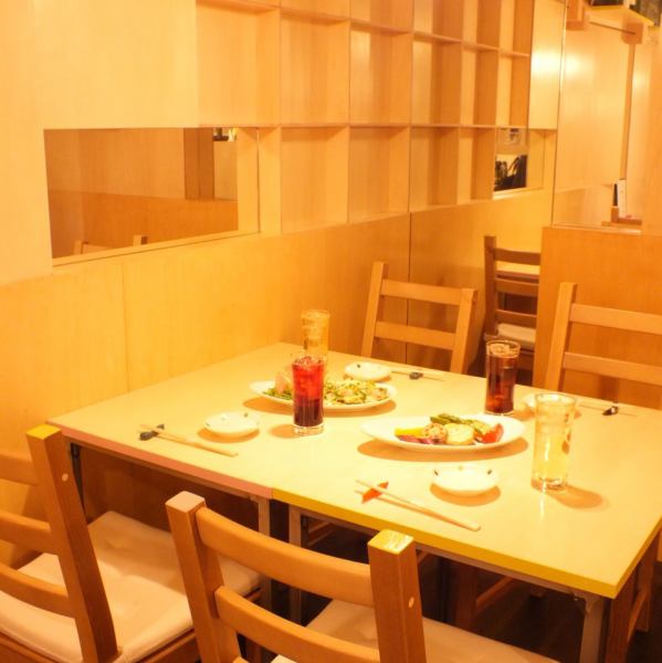 【2 ~ 4 people】 We have a drinking party with the girls' party and friends, dating, accompanying and so on.Enjoy relaxing healthy cuisine in a relaxing space where you can feel warmth of trees ☆