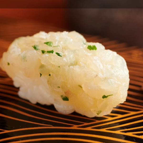 シチリア産のオイルを合わせる『セビーチェ』