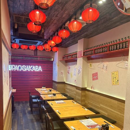 15名まで横並びで座れます。