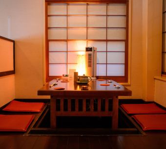 非常適合小型聚會或家庭聚餐。 Horigotatsu 可容納 4 至 6 人或 16 人。