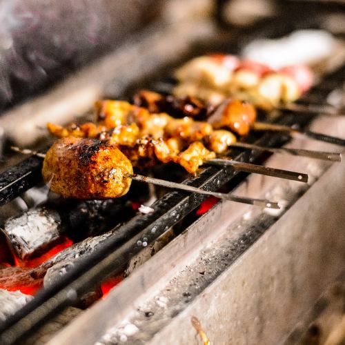 用備長炭烤的烤雞肉串是最好的!!