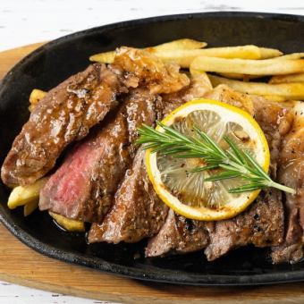 【夜のお得なDinnerSet】9種類の中から選べるメイン料理と１ドリンク、スイーツが付き