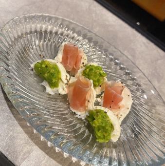 生ハムクリームチーズアボカド