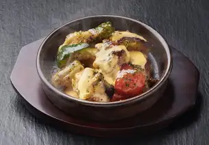 チキンと野菜のバジルチーズグリル