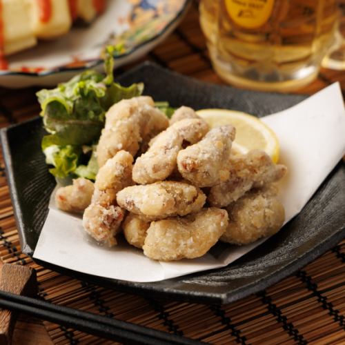 自家製もつの唐揚げ