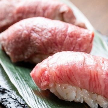 和牛の肉寿司