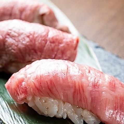 和牛の肉寿司