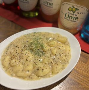 奶油土豆丸子配松露酱