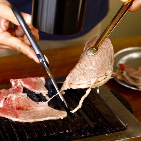 色々なお料理を食べたい貴方に量も値段も半分でご提供！