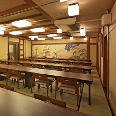 不僅可用於日常用餐，還可用於會議、商務招待等重要場合。您可以從適合您場合的季節特色懷石料理和大拼盤套餐中進行選擇，讓您安心無憂。