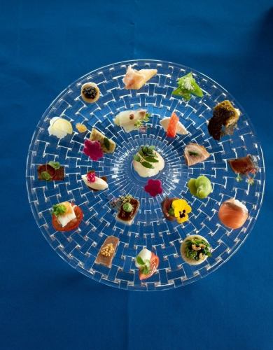 前菜21種のランチが登場!