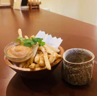 スパイスフライドポテト