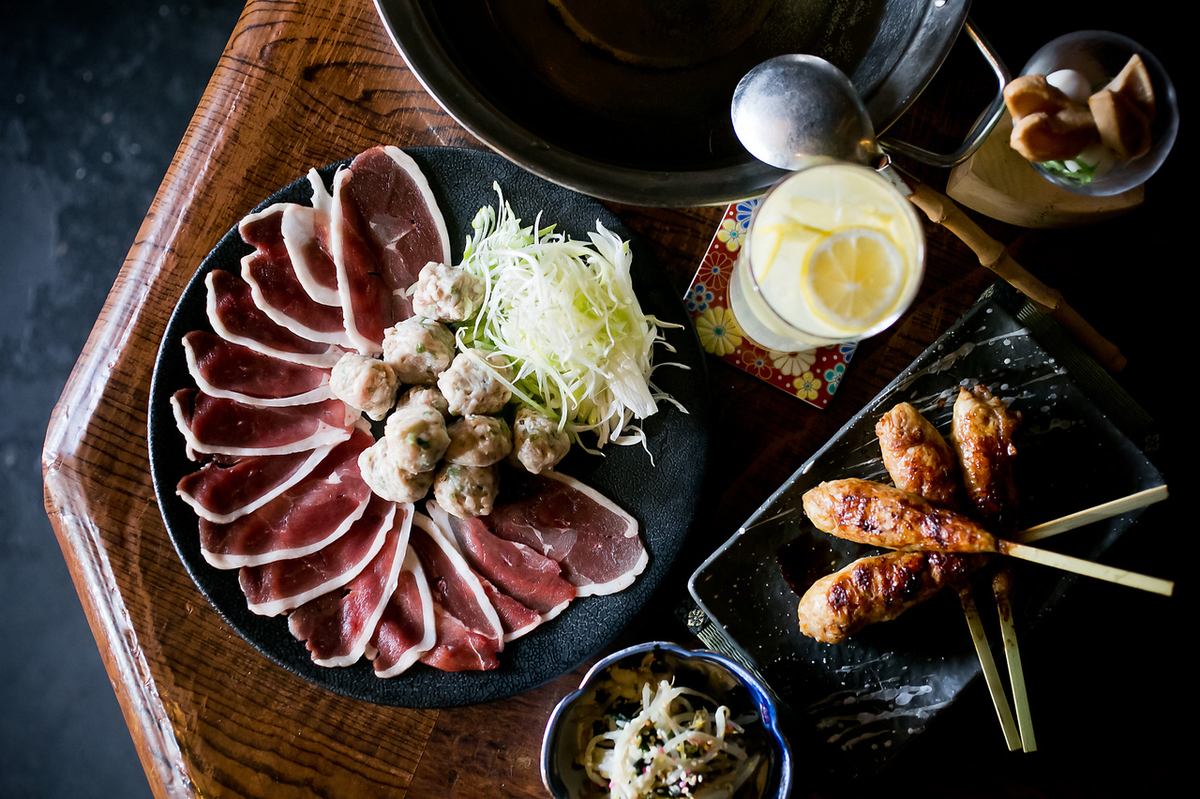 3,980日元〜各種套餐，例如保質期為87秒的Otoro肉丸。