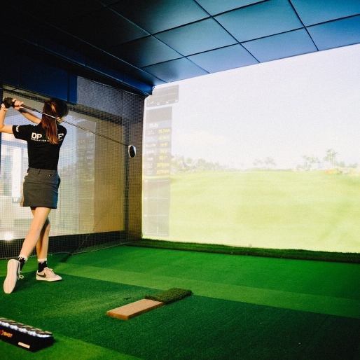 《全席喫煙可能》シミュレーションゴルフ