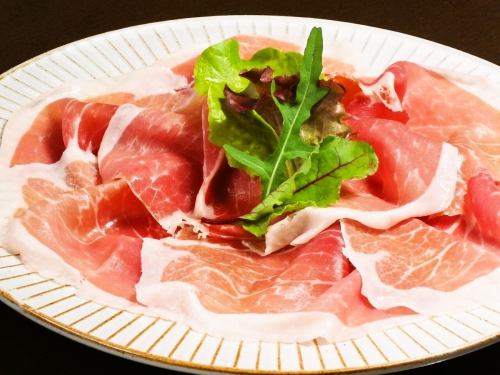 Produced ham from San Daniele 4 pieces 820 yen / 8 pieces 1530 yen