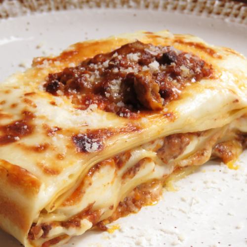 Fenice classic homemade lasagna 1220 yen