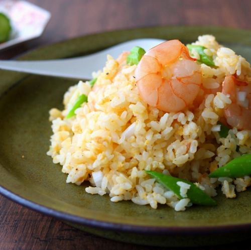 Fried rice with shrimp and asparagus