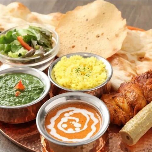 [All-you-can-eat naan for lunch] Choose from 6 types of curry!