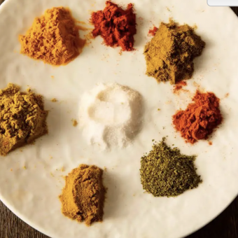 本格インド料理 4,950円〈2H飲み放題+全7品〉 ビリヤニも♪