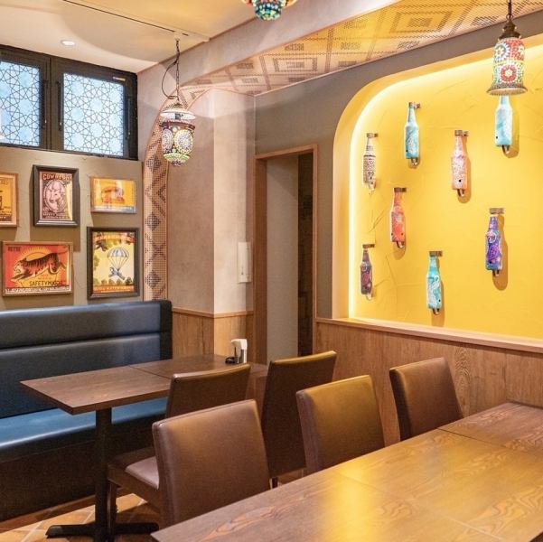 アジアンテイスト漂う店内。くつろぎのひと時をぜひ♪普段使い/ 飲み会/ 宴会など様々なシーンでご利用いただけます！