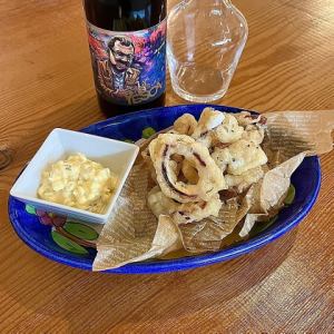 Fried squid and maitake mushrooms with truffle salt!