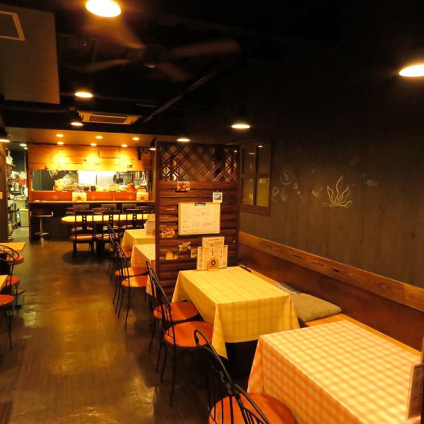 [Perfect for girls-only gatherings and group drinking ♪] There are table seats that can be used by 2 people up to 24 people! Meals with friends, mommy meetings, small group banquets ◎ Please relax to your heart's content in a cozy atmosphere!