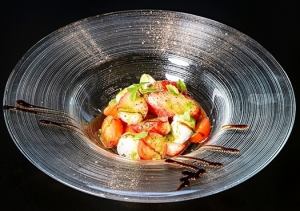 苺と水牛モッツァレラのカプレーゼ