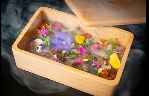 海鮮玉手箱（カルパッチョ盛り合わせ）