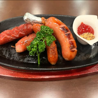 ソーセージ盛り合わせ