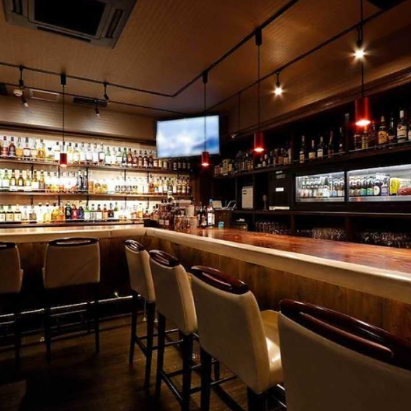 barですが料理も楽しむことが出来ます。