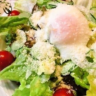 Caesar salad of hot spring egg