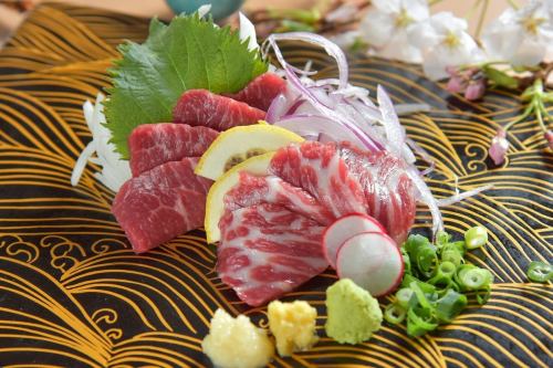 Horsemeat sashimi delivered directly from Kumamoto