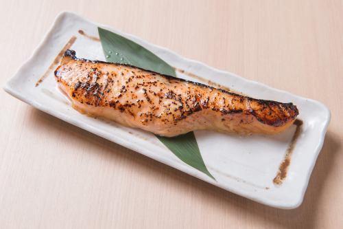 Grilled salmon marinated in miso