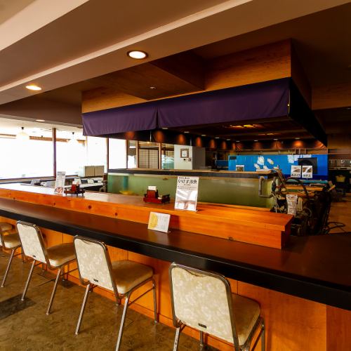 静かに過ごせる少人数席