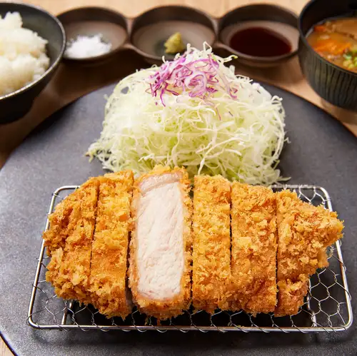 至高のとんかつをご提供しています。