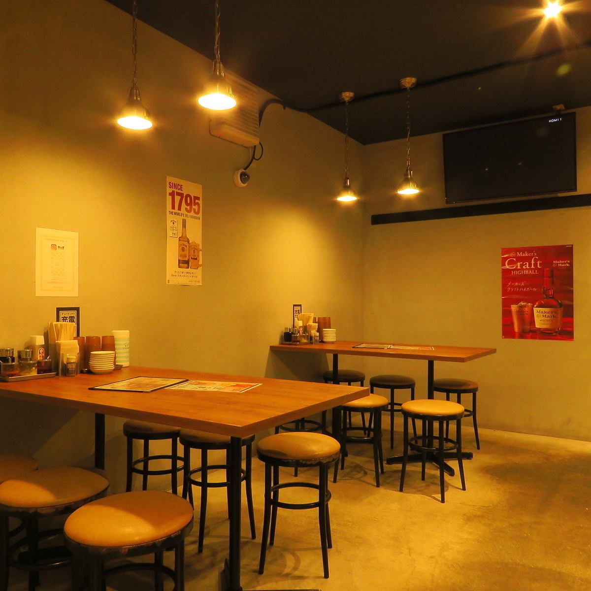 ◆電子タバコOK◆最大35名までOKの個室が奥にあるんです！