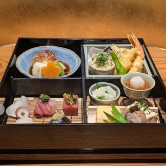 [Lunch] Seasonal Tottori Gozen [Limited]