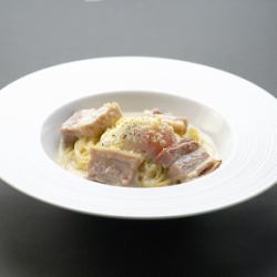 Carbonara with thick-sliced bacon and parmesan cheese